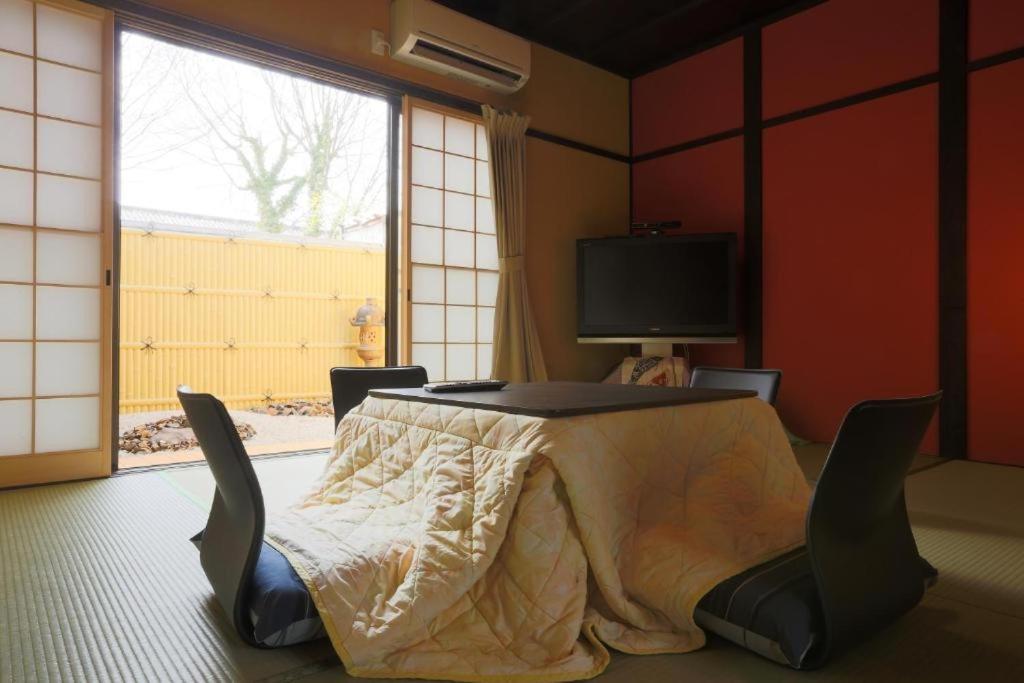 京都市 大泉寺・路地ing 紅ヴィラ 部屋 写真